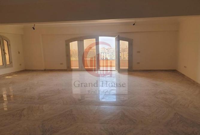8025230 - Property Image 2