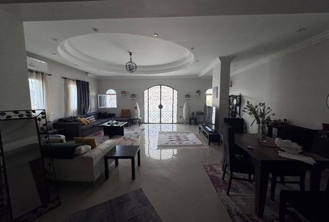 8113047 - Property Image 3