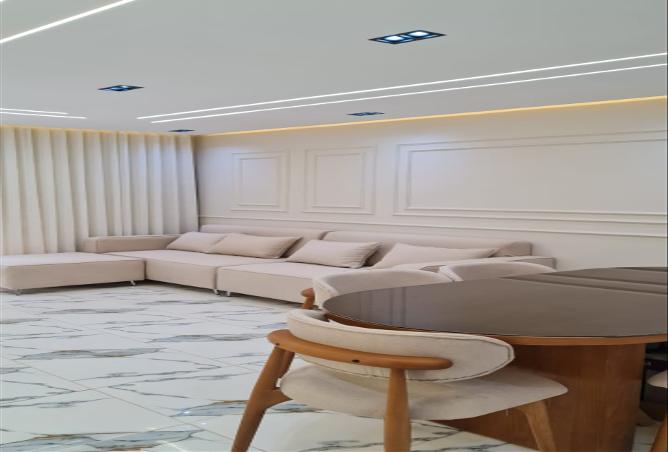 7977445 - Property Main Image