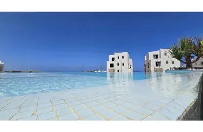 Chalet - 2 Bedrooms - 2 Bathrooms for sale in Jefaira - Ras Al Hekma - North Coast