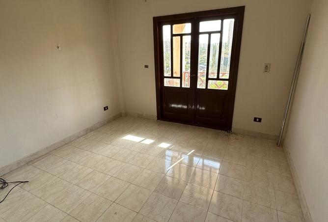 8306957 - Property Image 2