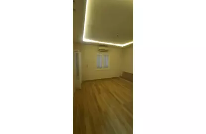 Apartment - 3 Bedrooms - 3 Bathrooms for rent in Al Horeya St. - Almazah - Heliopolis - Masr El Gedida - Cairo