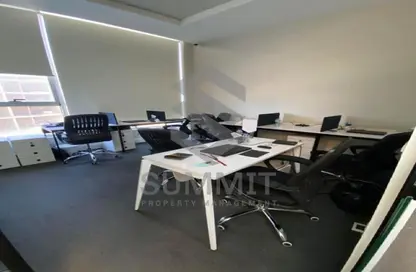 مساحات مكتبية - استوديو - 2 حمامات للايجار في شارع اخناتون - الحي الخامس - التجمع الخامس - مدينة القاهرة الجديدة - القاهرة