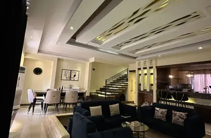 Townhouse - 4 Bedrooms - 4 Bathrooms for rent in Karma Residence - 16th District - Sheikh Zayed City - Giza