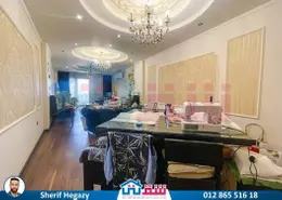 شقة - 3 غرف نوم - 2 حمامات للبيع في شارع سانت جين - كفر عبده - رشدي - حي شرق - الاسكندرية