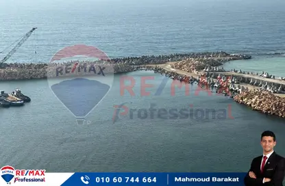 Apartment - 3 Bedrooms - 1 Bathroom for sale in Al Geish Road - Saraya - Sidi Beshr - Hay Awal El Montazah - Alexandria