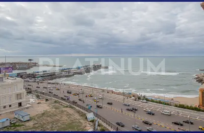 Apartment - 4 Bedrooms - 3 Bathrooms for sale in Al Geish Road - Glim - Hay Sharq - Alexandria