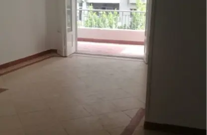 شقة - 3 غرف نوم - 1 حمام للبيع في شارع الدكتور حسن الشريف - المنطقة الثامنة - مدينة نصر - القاهرة