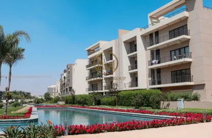 Apartment - 2 Bedrooms - 2 Bathrooms for sale in Moon Residences - Fifth Square - The 5th Settlement - New Cairo City - Cairo