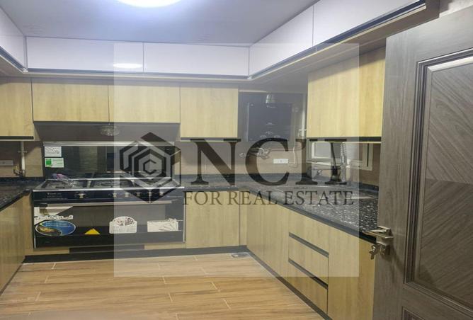 8043417 - Property Image 3