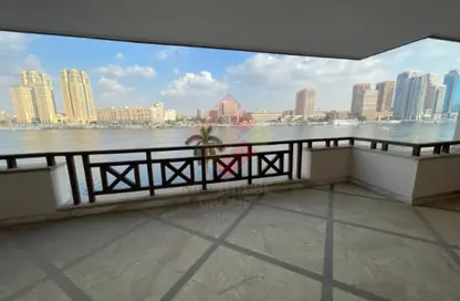 شقة - 4 غرف نوم - 5 حمامات للايجار في شارع محمد عبد الوهاب - الزمالك - القاهرة
