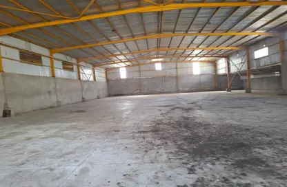 Warehouse - Studio - 2 Bathrooms for rent in New Obour City - Qalyubia