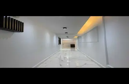 Apartment - 3 Bedrooms - 2 Bathrooms for sale in 90 Street - The 5th Settlement - New Cairo City - Cairo