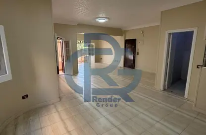 شقة - 3 غرف نوم - 2 حمامات للبيع في شارع الشويفات - الحي الاول - التجمع الخامس - مدينة القاهرة الجديدة - القاهرة