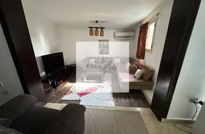 Apartment - 3 Bedrooms - 2 Bathrooms for sale in Green Residence 2 - 8th District - Sheikh Zayed City - Giza