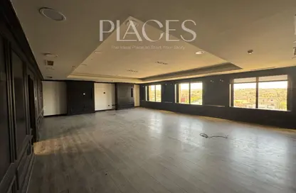 Office Space - Studio - 5 Bathrooms for rent in One Ninety Mall - South Teseen St. - The 5th Settlement - New Cairo City - Cairo