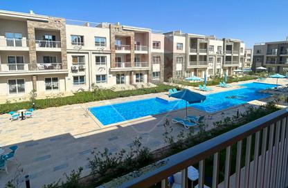 Chalet - 2 Bedrooms - 2 Bathrooms for sale in Sea View - Ras Al Hekma - North Coast