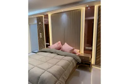 Apartment - 3 Bedrooms - 3 Bathrooms for rent in Sakaliya St. - 6th Zone - Nasr City - Cairo