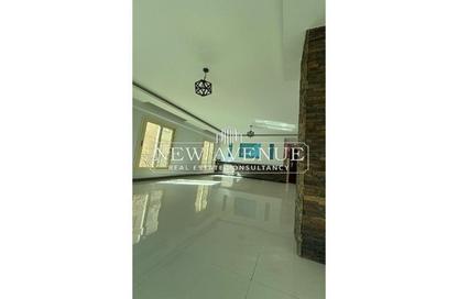 Apartment - 3 Bedrooms - 2 Bathrooms for sale in Mohammed Farid Axis - District 4 - The 5th Settlement - New Cairo City - Cairo