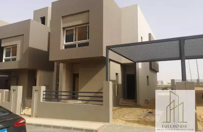 Townhouse - 5 Bedrooms - 5 Bathrooms for sale in Etapa - Sheikh Zayed Compounds - Sheikh Zayed City - Giza