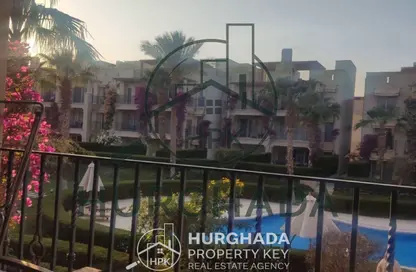 شقة - 2 غرف نوم - 2 حمامات للبيع في ازورا ريزورت - منطقة سهل حشيش - الغردقة - محافظة البحر الاحمر