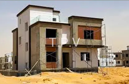 Villa - 5 Bedrooms - 6 Bathrooms for sale in Azzar - 5th Settlement Compounds - The 5th Settlement - New Cairo City - Cairo