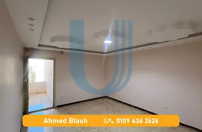 شقة - 3 غرف نوم - 2 حمامات للايجار في شارع زكي رجب - سموحة - حي شرق - الاسكندرية