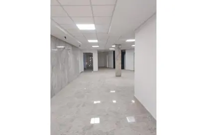 بناية كاملة - استوديو - 8 حمامات للايجار في مدينة نصر - القاهرة