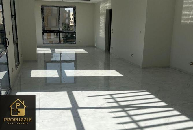 8471107 - Property Image 3