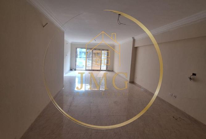 8401886 - Property Main Image