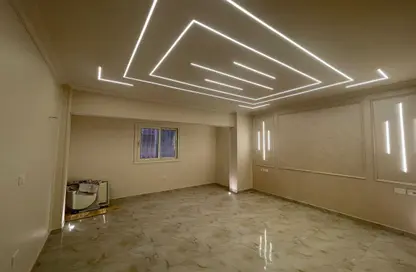 Apartment - 2 Bedrooms - 2 Bathrooms for rent in Mohamed Basha Riad St. - Heliopolis Square - El Nozha - Cairo