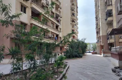شقة - 3 غرف نوم - 2 حمامات للبيع في طريق عمائر مدينة نصر - الحي العاشر - مدينة نصر - القاهرة