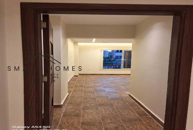 8073464 - Property Image 2