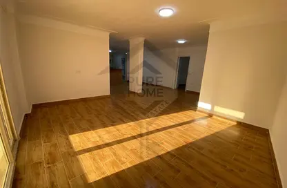 شقة - 2 غرف نوم - 2 حمامات للبيع في شارع خالد بن الوليد - ميامي - حي اول المنتزة - الاسكندرية