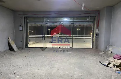 Shop - Studio - 1 Bathroom for sale in Zahraa Al Maadi St. - Degla - Hay El Maadi - Cairo