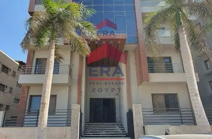 بناية كاملة - استوديو - 2 حمامات للايجار في شارع 9 - الهضبة العليا - المقطم - القاهرة