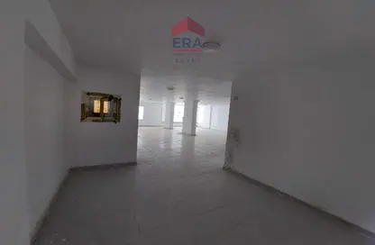 Office Space - Studio - 1 Bathroom for rent in Zahraa Al Maadi St. - Degla - Hay El Maadi - Cairo