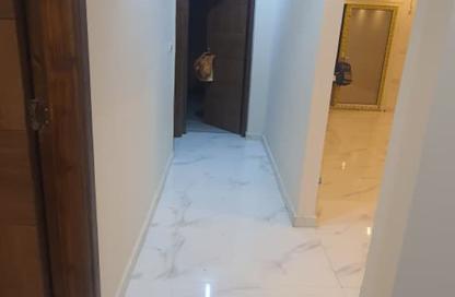 Apartment - 3 Bedrooms - 2 Bathrooms for rent in Souk EL Zahraa Wa Al Maadi St. - Zahraa El Maadi - Hay El Maadi - Cairo