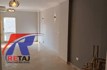 شقة - 3 غرف نوم - 3 حمامات للايجار في حى القرنفل - التجمع الخامس - مدينة القاهرة الجديدة - القاهرة