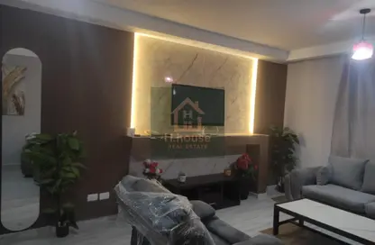 Apartment - 2 Bedrooms - 1 Bathroom for rent in Youssef Al Sebaey St. - Rehab City First Phase - Al Rehab - New Cairo City - Cairo