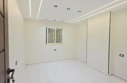 Apartment - 1 Bedroom - 1 Bathroom for sale in Gate 3 old - Khafre - Hadayek El Ahram - Giza