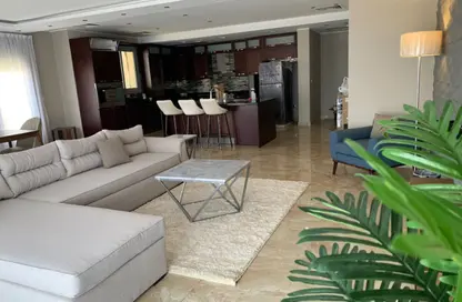 شقة - 2 غرف نوم - 2 حمامات للايجار في كمبوند فيلدج جاردن القطامية - كمبوندات التجمع الخامس - التجمع الخامس - مدينة القاهرة الجديدة - القاهرة