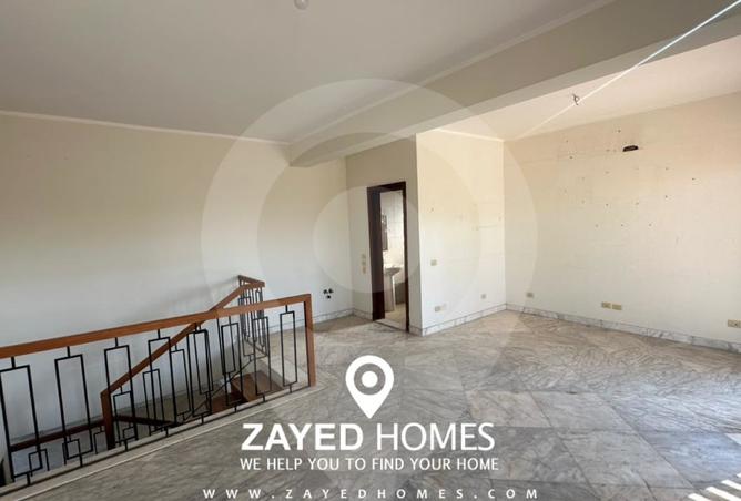 8233730 - Property Image 3