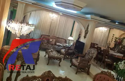 شقة - 3 غرف نوم - 2 حمامات للبيع في شارع ذاكر حسين - الحديقة الدولية - الحي السابع - مدينة نصر - القاهرة