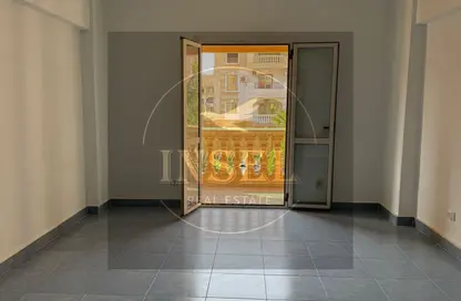 Apartment - 3 Bedrooms - 2 Bathrooms for rent in Durrat Al Qahira - North Investors Area - New Cairo City - Cairo