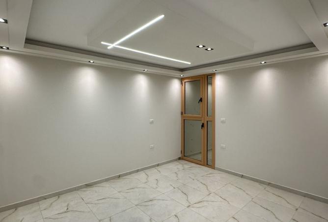 8318207 - Property Image 3