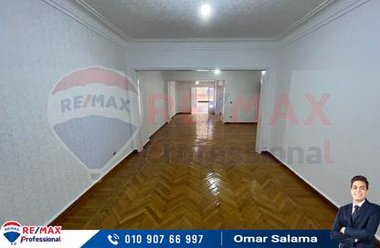 Apartment - 3 Bedrooms - 2 Bathrooms for sale in Shaarawy St. - Laurent - Hay Sharq - Alexandria