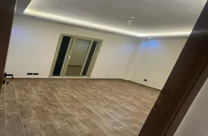 Apartment - 3 Bedrooms - 3 Bathrooms for sale in El Rehab Extension - Al Rehab - New Cairo City - Cairo