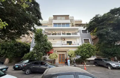 Apartment - 4 Bedrooms - 3 Bathrooms for sale in Montazah Al Giza St. - Zamalek - Cairo