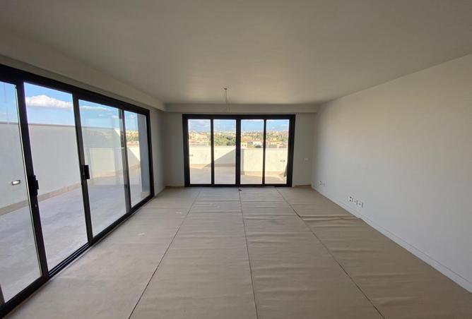 8183641 - Property Image 2